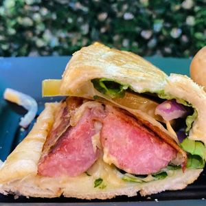 imagem do produto Pão com linguiça