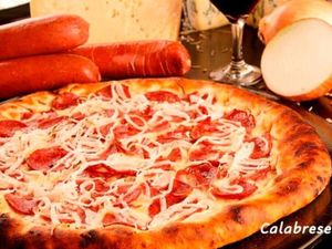 imagem do produto Pizza De Calabresa Do Chef Grande 35cm 8 Fatias