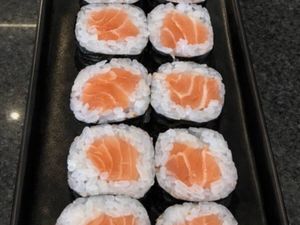 imagem do produto Hossomaki de Salmão 10 Unidades