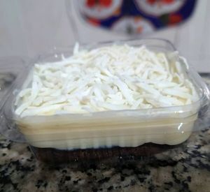 imagem do produto Brownie com cobertura de beijinho