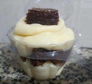 imagem do produto Copinho de brownie beijinho