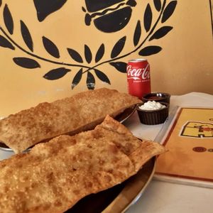 imagem do produto Pastel médio 25cm (2 sabores)