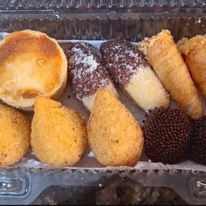 imagem do produto Kit de doces e salgados