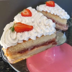 imagem do produto Fatia ninho com geleia de morango 