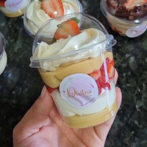 imagem do produto Copo da felicidade nuvem de morangos 