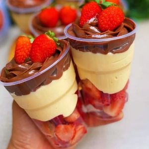 imagem do produto Copo da felicidade de morango