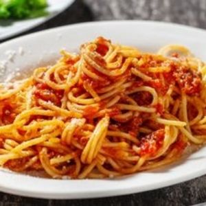 imagem do produto Macarrão espaguete ou parafuso ao molho vermelho