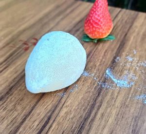 imagem do produto Coxinha de Ninho com morango