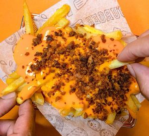 imagem do produto Johnnys Bacon Cheddar Fries