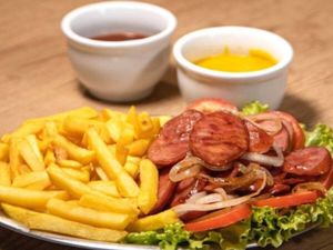 imagem do produto Calabresa acebolada com batata 500g