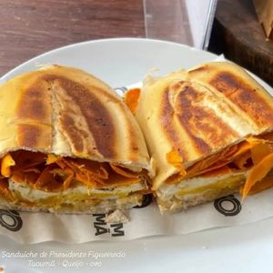 imagem do produto Pão com queijo, presunto,ovo e tucumã 