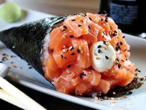 imagem do produto Temaki salmão completo