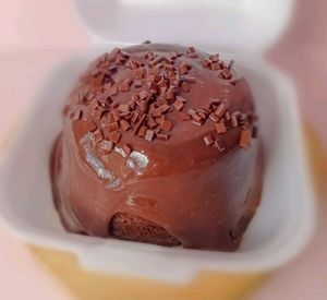 imagem do produto Mini Bolo Vulcão Chocolatudo (4 fatias)