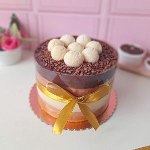 imagem do produto Naked Cake Choconinho (12 fatias/1,6kg)