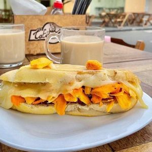 imagem do produto Com tucumã e queijo 