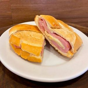 imagem do produto Com mussarela e presunto 