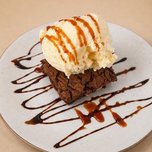 imagem do produto Brownie com sorvete
