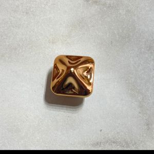 imagem do produto PINGENTE PIRÂMIDE