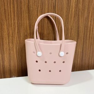 imagem do produto BOLSA CROCS NUDE