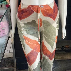 imagem do produto CALÇA SAIDA ESTAMPADA