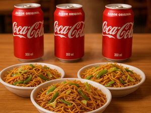 imagem do produto 3 Macarrão na Chapa Grande + 3 Guaraná Antárctica ou Coca Cola 350ml