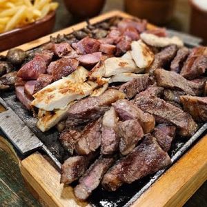 imagem do produto Carne de Sol C/Queijo,Calabresa e Fritas 