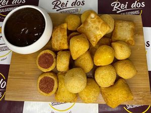 imagem do produto 25 Salgadinhos Fritos na Hora ( Serve bem 1 Pessoa )