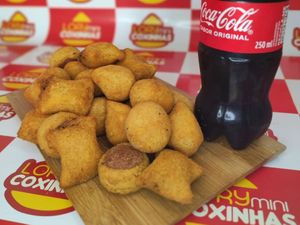 imagem do produto 10 Salgadinhos Sortidos Fritos na Hora + Coca Cola 250ml