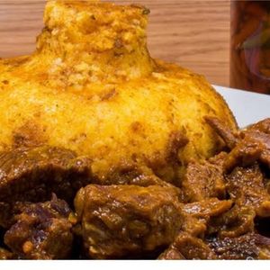 imagem do produto Cuscuz com boi guisado e vinagrete.