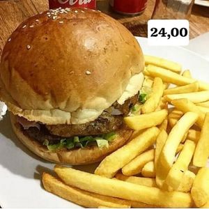 imagem do produto Combo de x burguer + batata frita. 