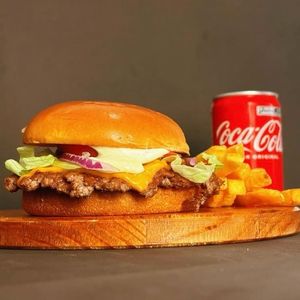 imagem do produto Combo Smash Salad (Smash Salad + Batata Frita + Coca Cola Lata 350ml)