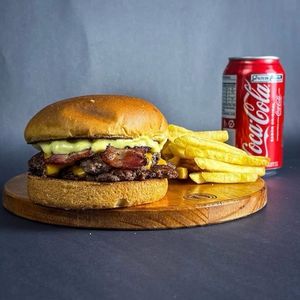 imagem do produto Combo Smash Dulpo Bacon ( Smash Duplo Bacon + Batata Frita + Coca Lata 350ml)