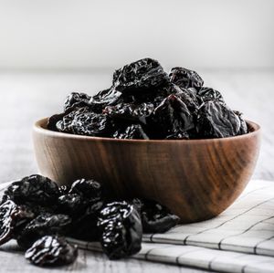 imagem do produto 100gr de Ameixa sem caroço 