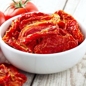 imagem do produto 100gr de Tomate seco (desidratado inteiro)