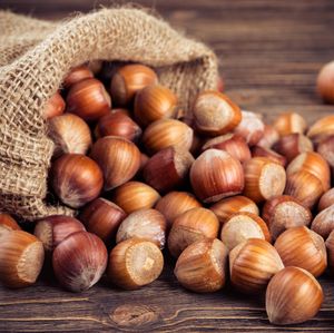 imagem do produto 100gr de Avelã crua sem casca sem sal