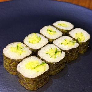 imagem do produto HOSSOMAKI DE PEPINO