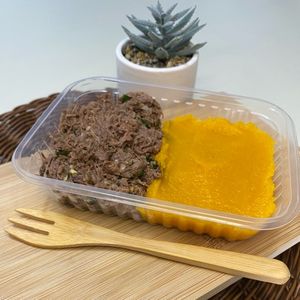 imagem do produto (260g) Carne desfiada com purê de abóbora 
