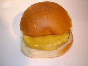 imagem do produto N6 - X Burguer (Escolha O Pão, Francês Ou De Hamburguer)