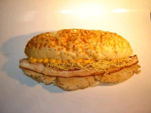 imagem do produto N21 - X filé de frango da Rose (escolha o queijo cremoso, cheddar ou Catupiry ou provolone)