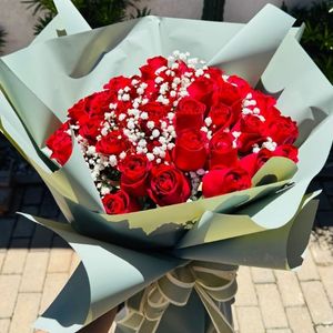 imagem do produto Buquê tipo coreano de 50 rosas