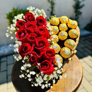 imagem do produto Coração de chocolate com rosas