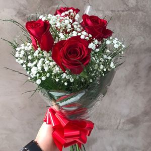 imagem do produto Buquê com 4 Rosas 