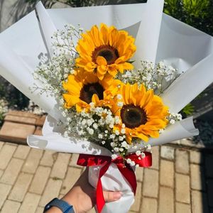 imagem do produto Buquê 3 girassois tipo coreano