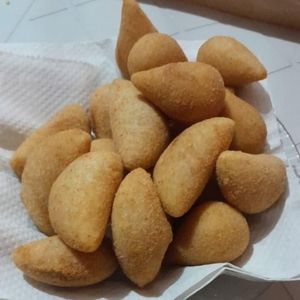 imagem do produto Enrolado de presunto e musarela 