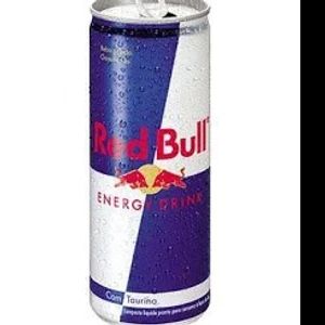 imagem do produto energetico red bull 250 ml