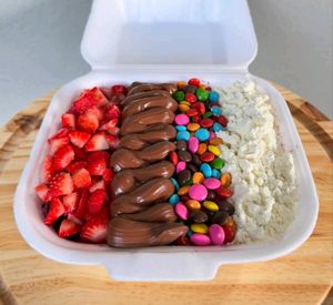 imagem do produto Açaí Gostosura 300ml + calda de morango