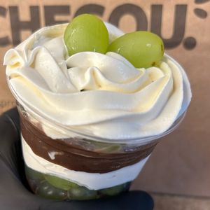 imagem do produto Copo da felicidade ninho com uva chocolate 