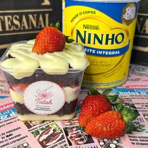 imagem do produto Bolo de pote ninho com morango 