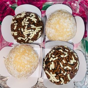 imagem do produto Brigadeiro tradicional & beijinho 