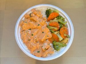 imagem do produto Strogonoff Frango & Legumes + R$ 18,99 leve outra marmitex